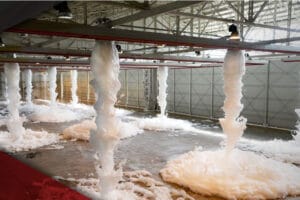 Diseño e instalación de sistemas de espuma de alta, media y baja expansión conforme a Norma NFPA 11.